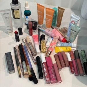 ELEMIS Lip Balm & Gloss Collection